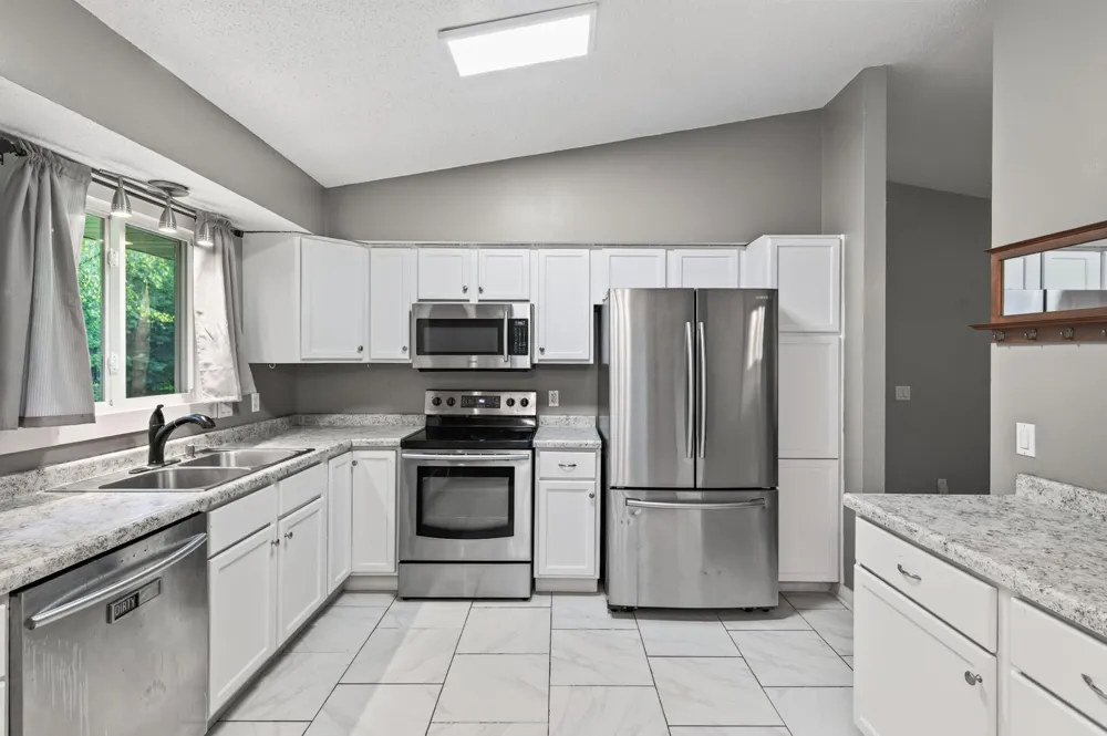 5040 184th Avenue NW Nowthen, MN 55303