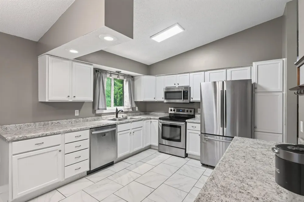 5040 184th Avenue NW Nowthen, MN 55303