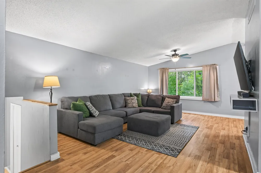 5040 184th Avenue NW Nowthen, MN 55303