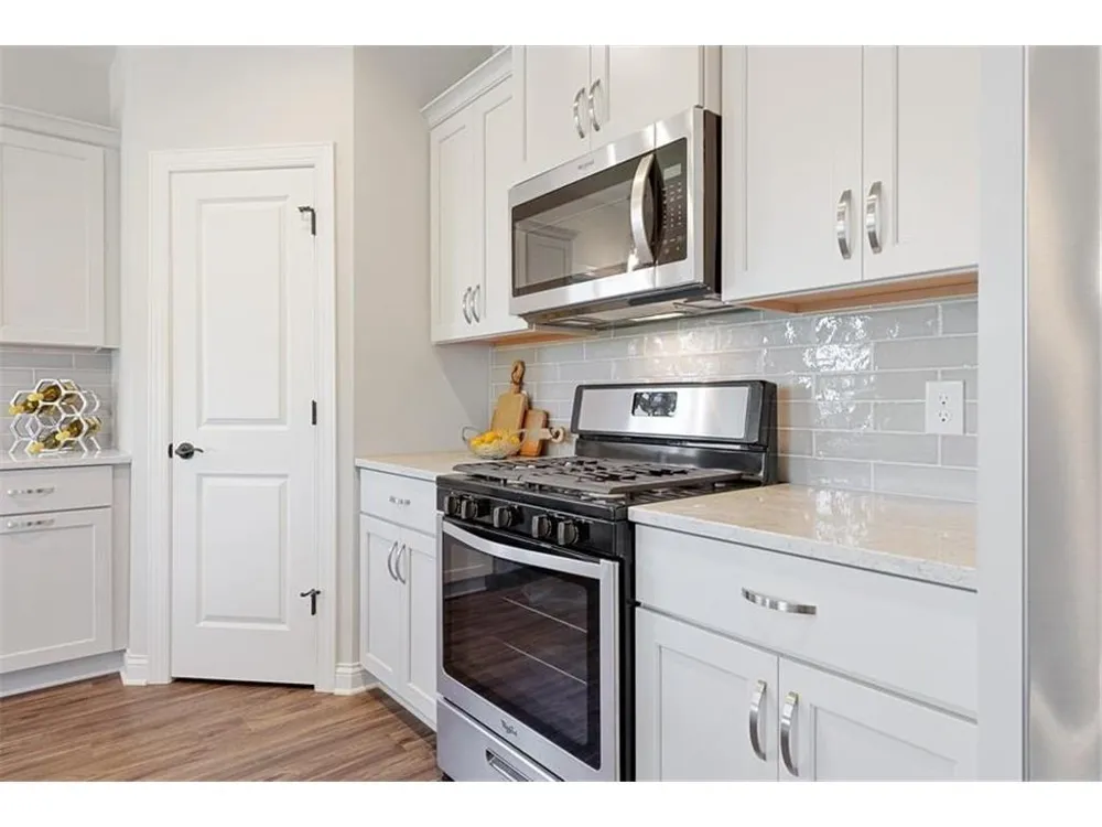 1140 Summit Cove Dassel, MN 55325