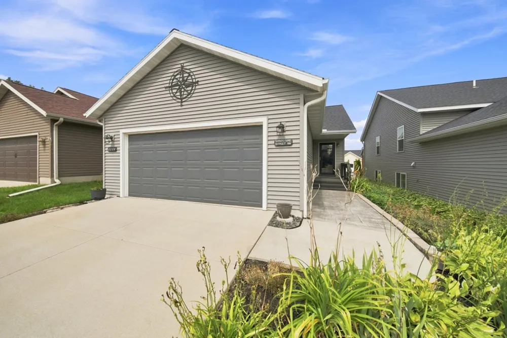 6084 Sandstone Street NW Rochester, MN 55901