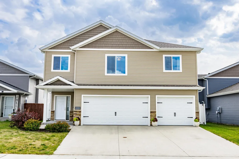 3005 38th Avenue S Moorhead, MN 56560