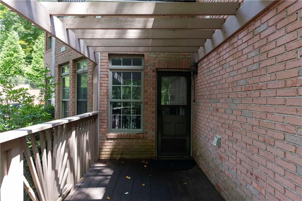 27 Wing Mill Road Atlanta, GA 30350