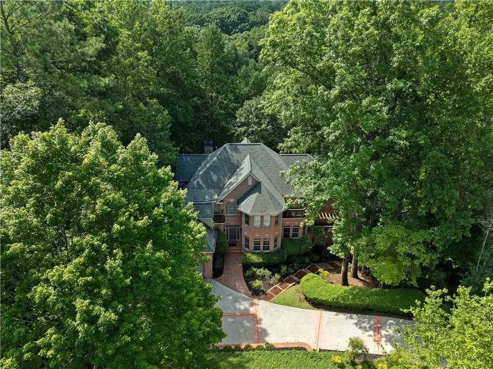 27 Wing Mill Road Atlanta, GA 30350