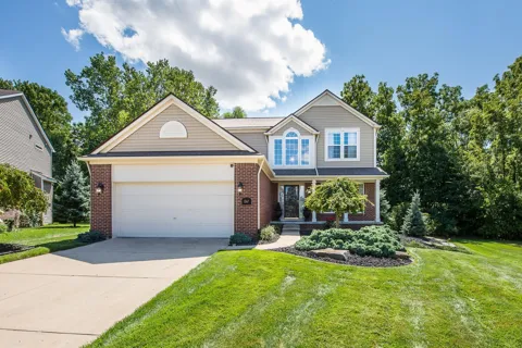 1567 Courtney Court