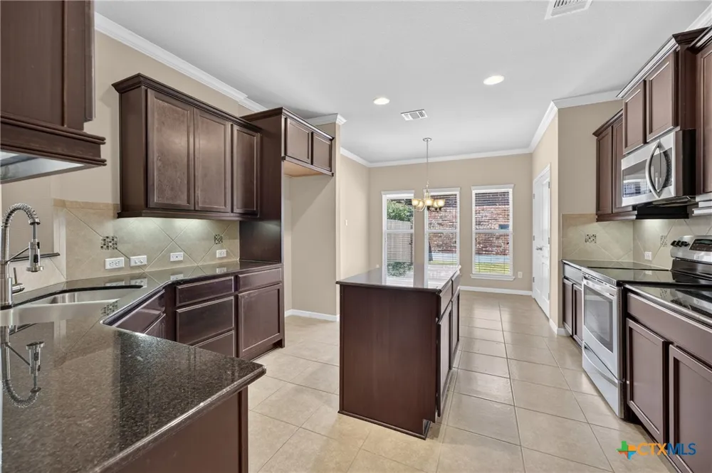 274 Chering Drive Belton, TX 76513