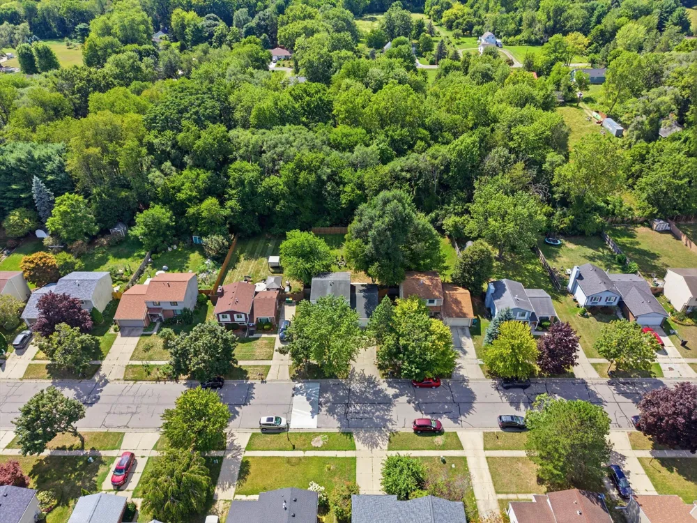 1127 Rue Deauville Boulevard Ypsilanti, MI 48198