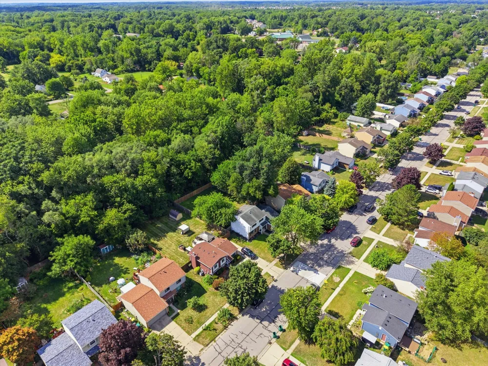 1127 Rue Deauville Boulevard Ypsilanti, MI 48198