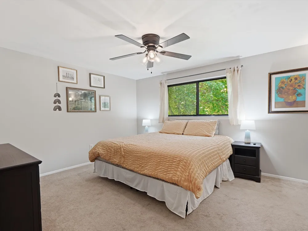 1127 Rue Deauville Boulevard Ypsilanti, MI 48198