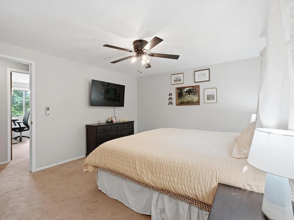 1127 Rue Deauville Boulevard Ypsilanti, MI 48198