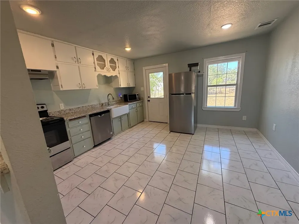 111 16th Street Gatesville, TX 76528