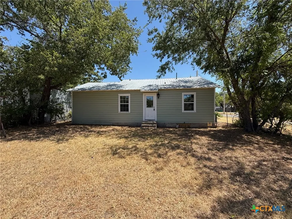 111 16th Street Gatesville, TX 76528