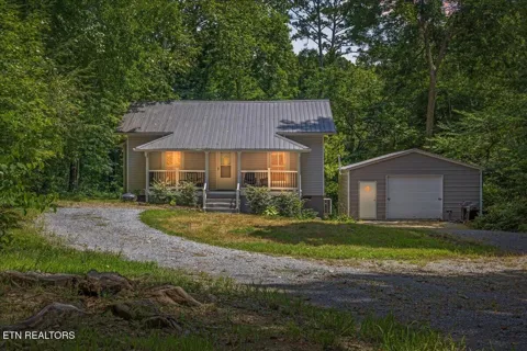795 Athens Pike