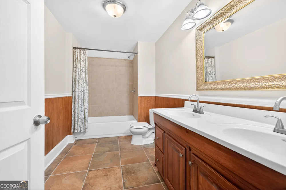 1617 Trilogy Park DR Hoschton, GA 30548