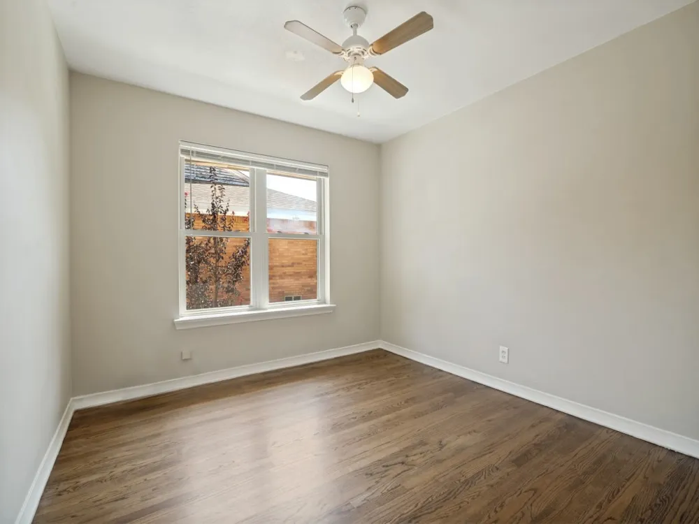 2725 Maverick Avenue Dallas, TX 75228