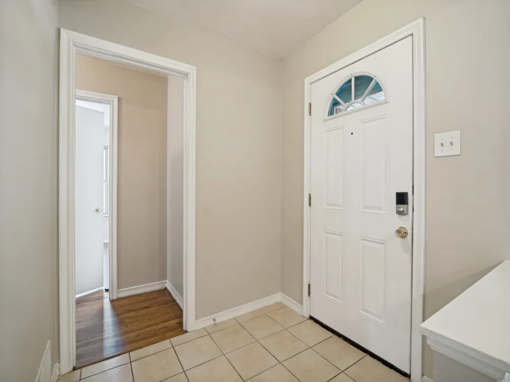 2725 Maverick Avenue Dallas, TX 75228