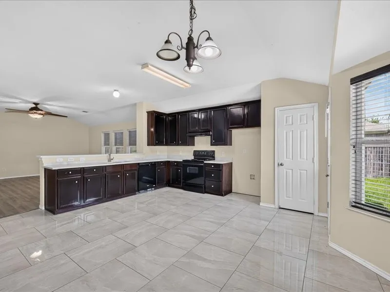 2313 Belmont Park Drive Denton, TX 76210