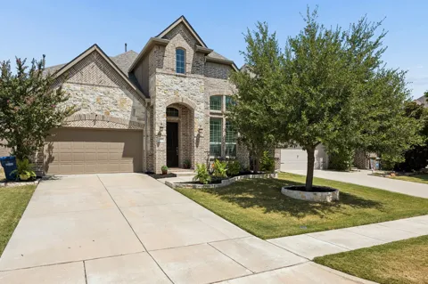 5512 Grove Cove Drive