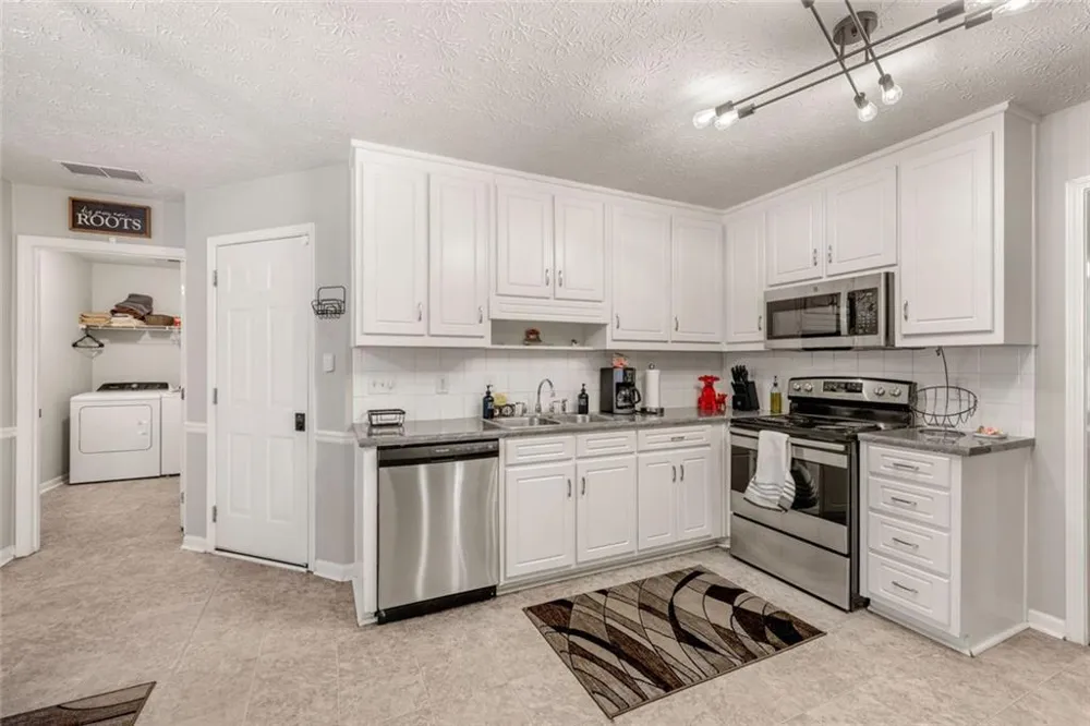 410 Winston Manor Drive Winder, GA 30680