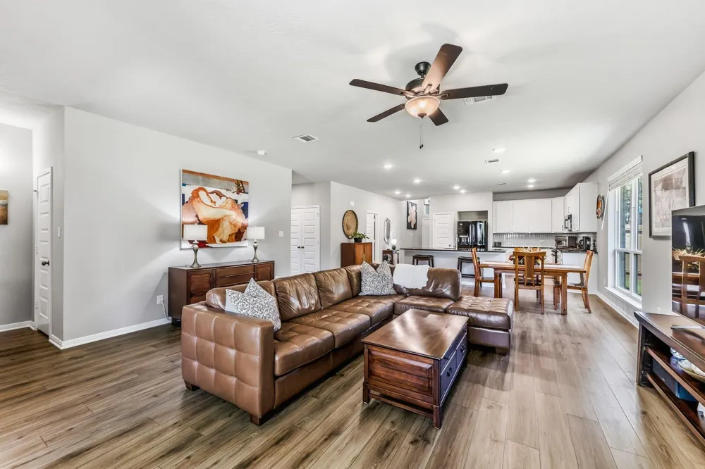 3701 Sage Lane Huntsville, TX 77340