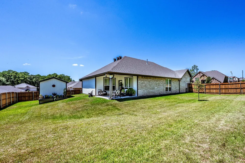 3701 Sage Lane Huntsville, TX 77340