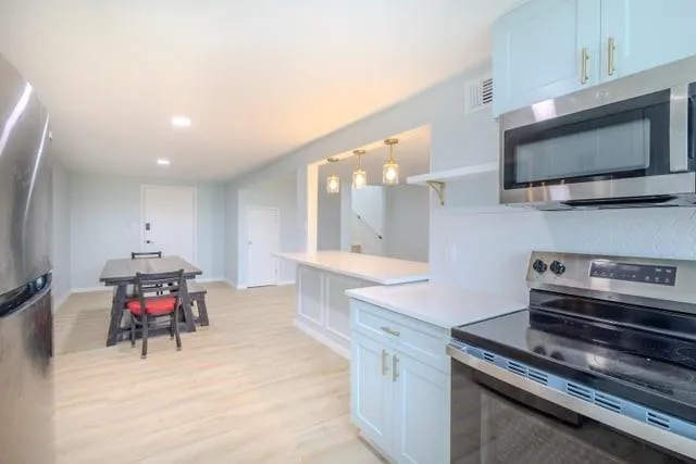 207 Beachfront Drive Matagorda, TX 77457