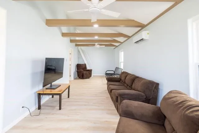 207 Beachfront Drive Matagorda, TX 77457