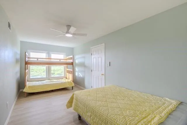 207 Beachfront Drive Matagorda, TX 77457