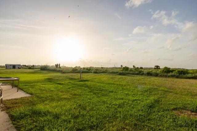 207 Beachfront Drive Matagorda, TX 77457