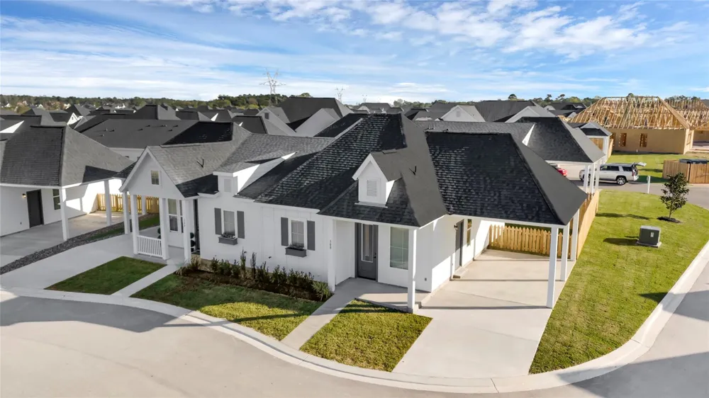 38634 Spur 149 Rd #11B Magnolia, TX 77354