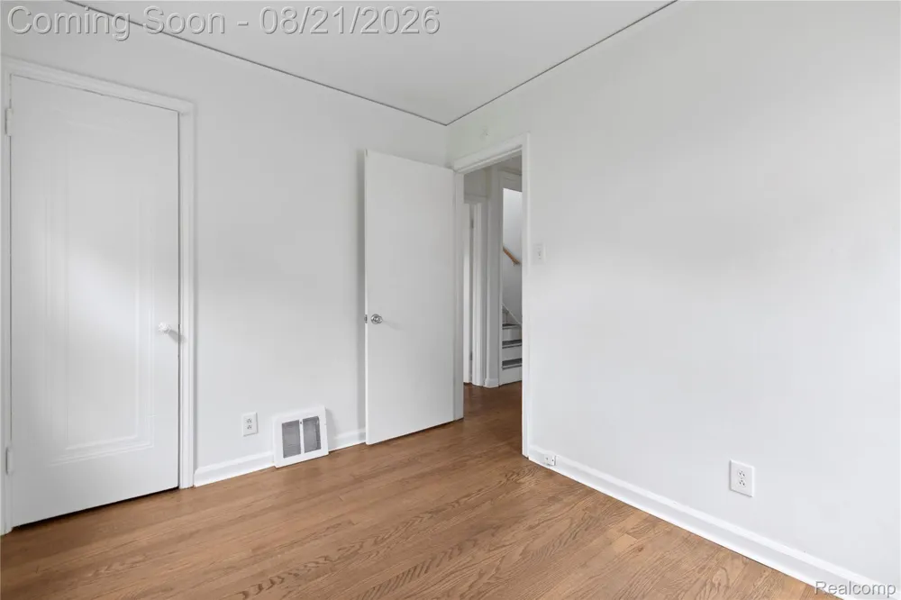 1849 Mayburn Street Dearborn City, MI 48128