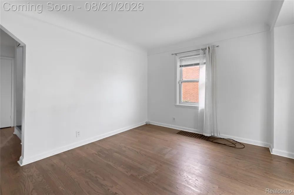 1849 Mayburn Street Dearborn City, MI 48128