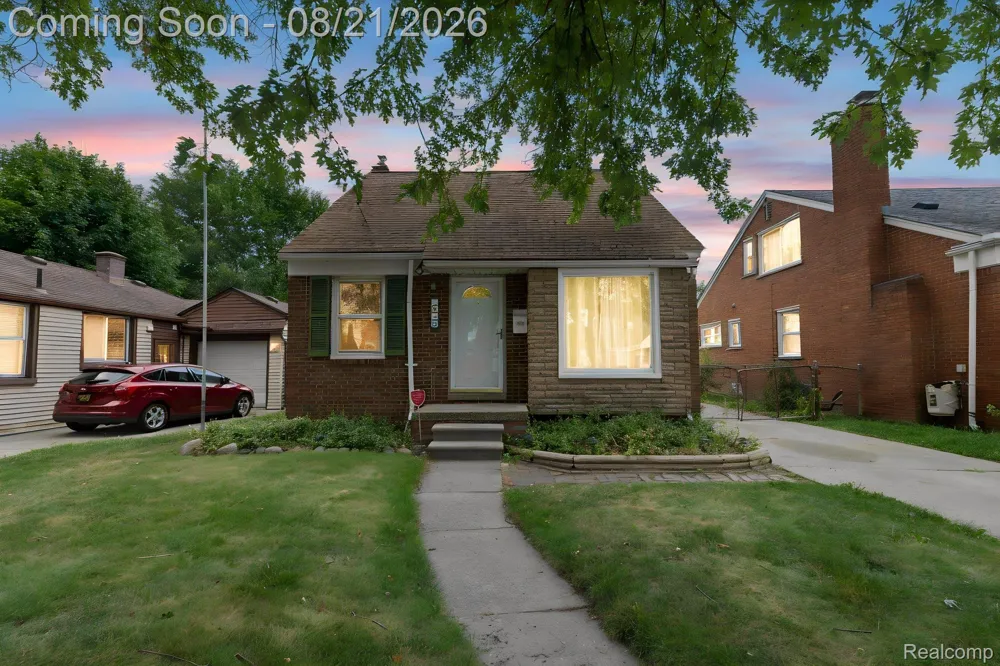 1849 Mayburn Street Dearborn City, MI 48128