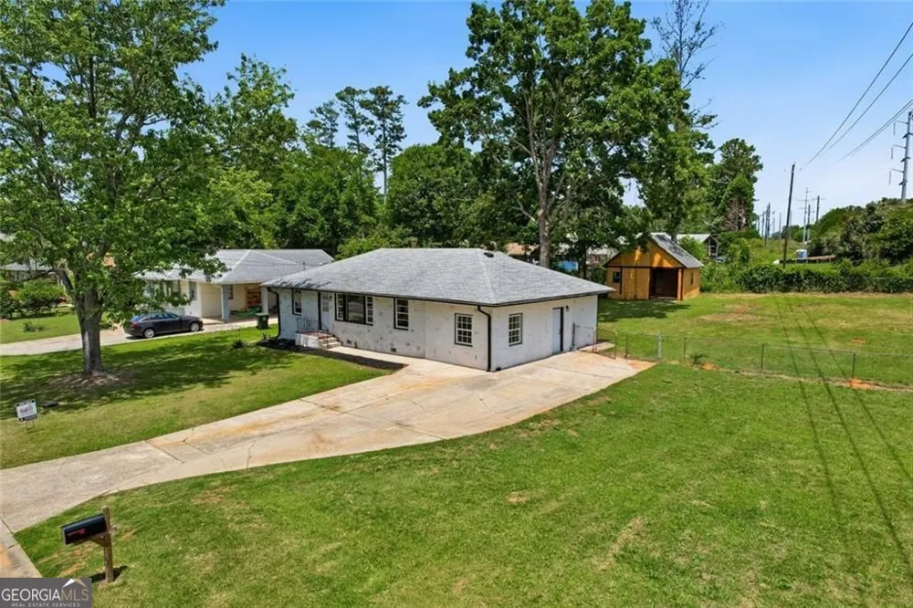 1902 Mural CIR Morrow, GA 30260