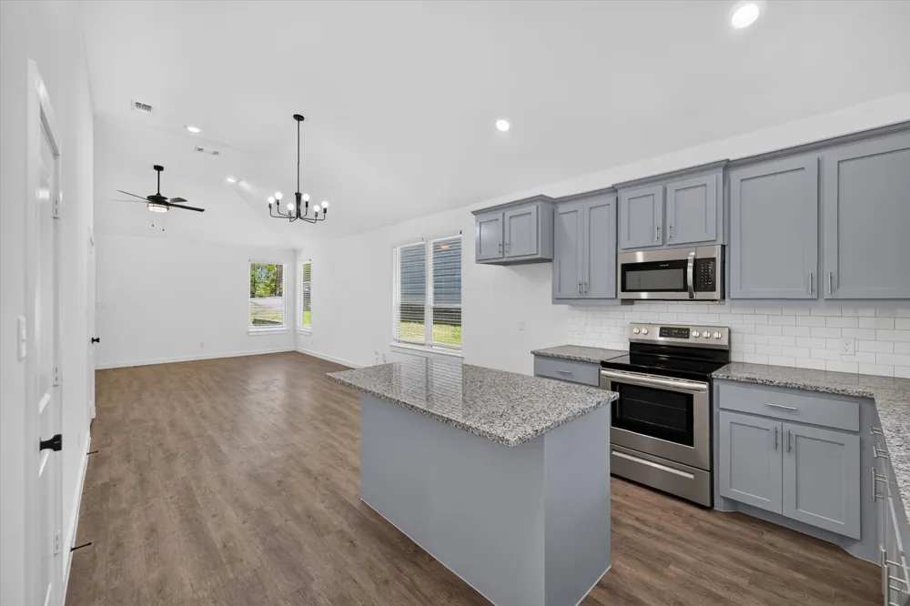 610 E Texas Street Denison, TX 75021