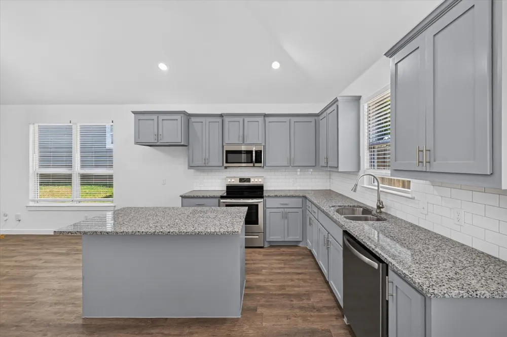 610 E Texas Street Denison, TX 75021