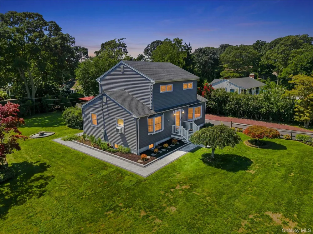 70 Fanning Avenue Hampton Bays, NY 11946