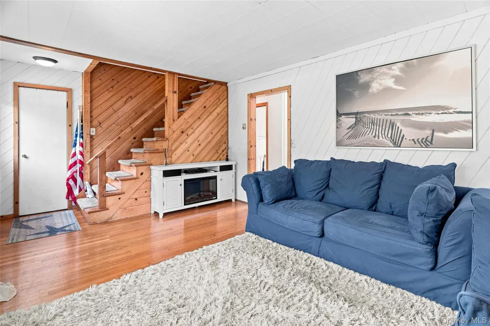 70 Fanning Avenue Hampton Bays, NY 11946