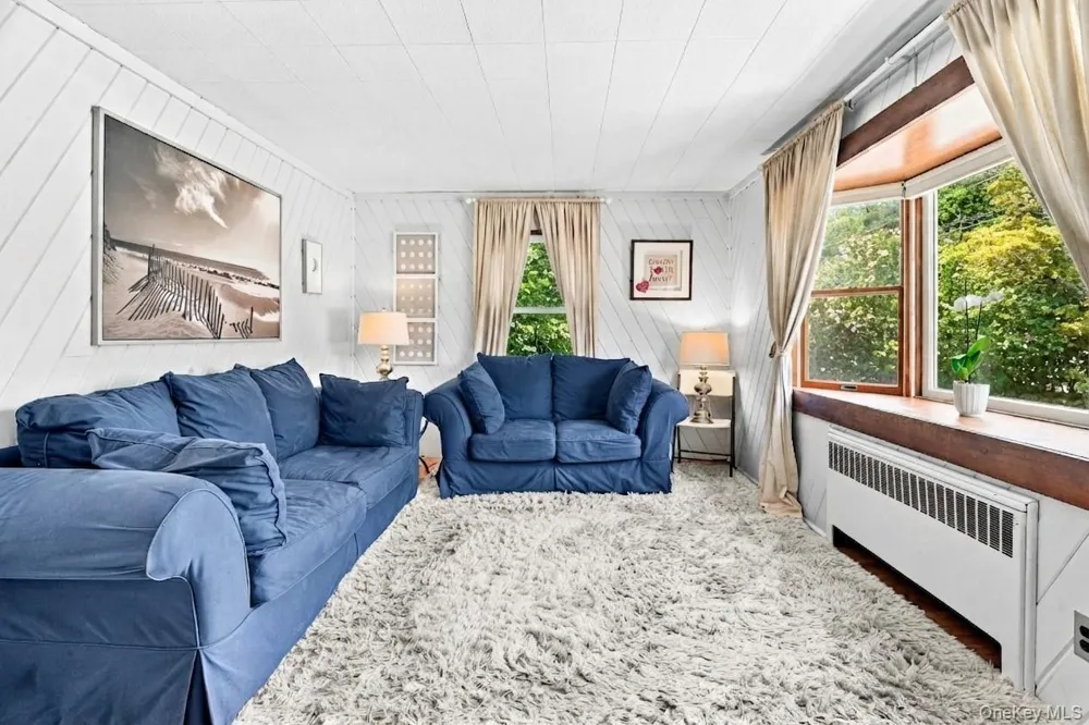 70 Fanning Avenue Hampton Bays, NY 11946