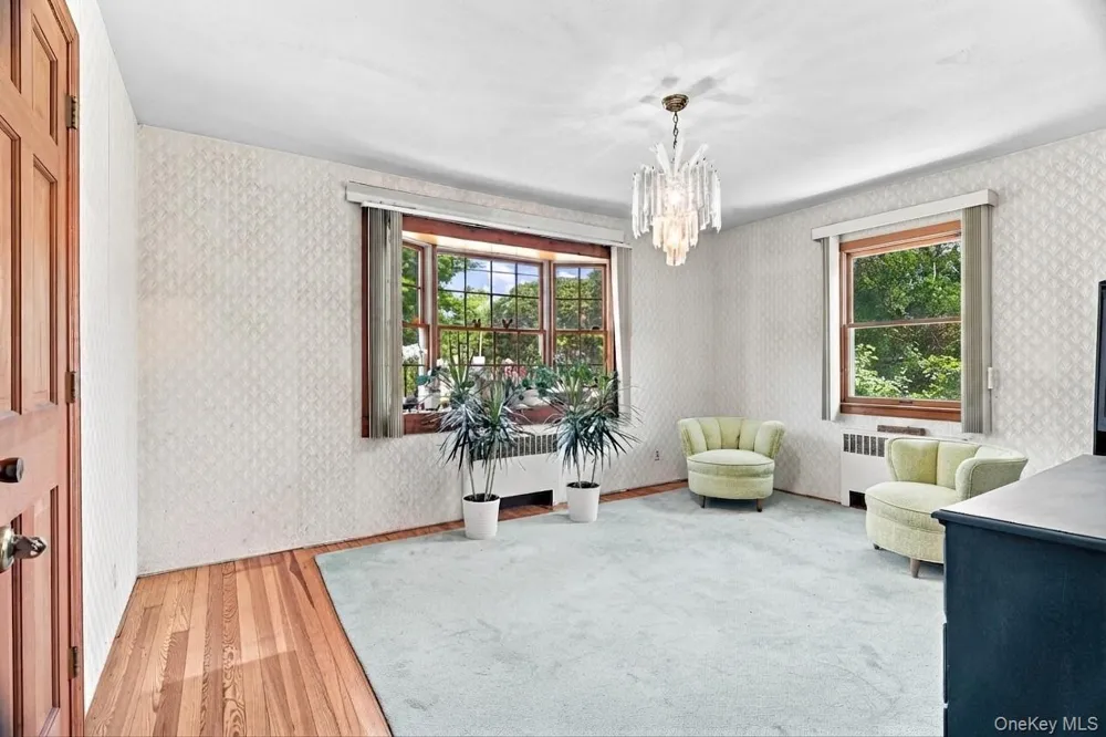 70 Fanning Avenue Hampton Bays, NY 11946
