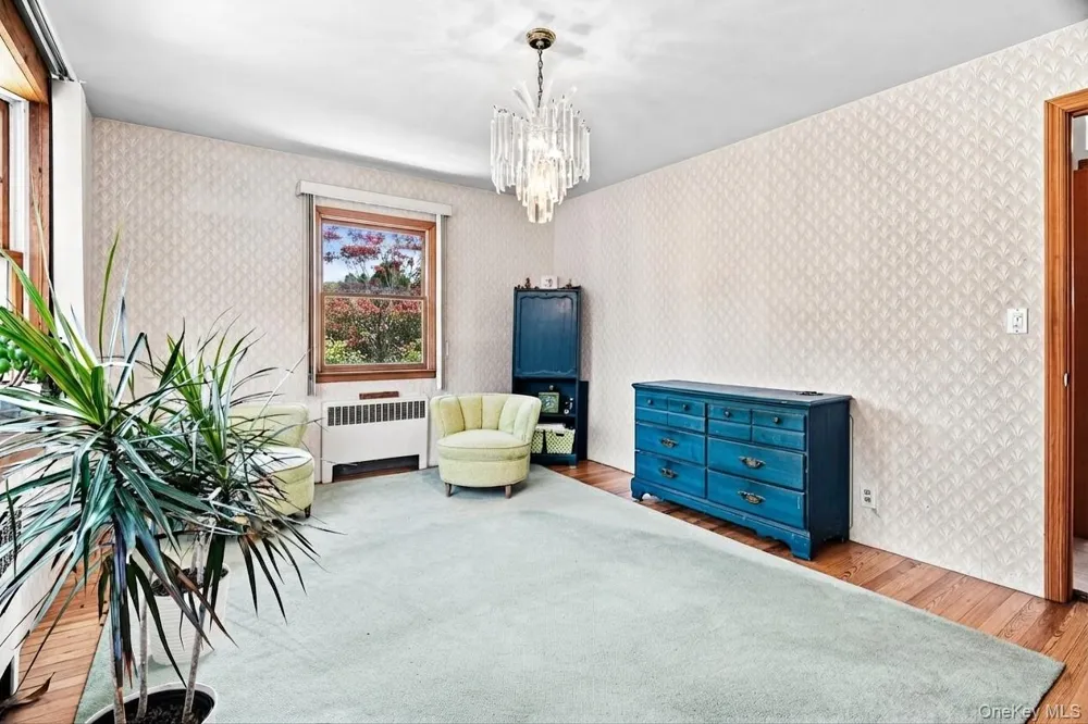 70 Fanning Avenue Hampton Bays, NY 11946