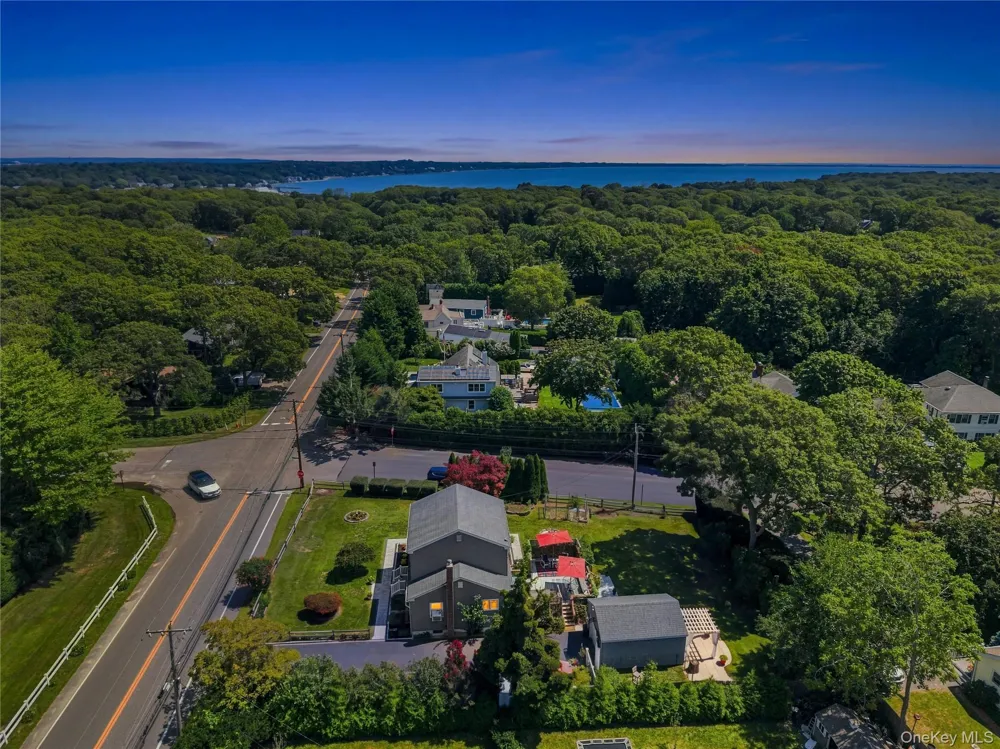70 Fanning Avenue Hampton Bays, NY 11946