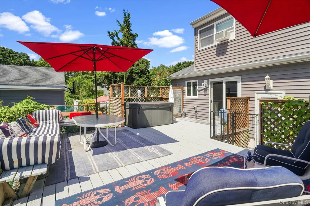 70 Fanning Avenue Hampton Bays, NY 11946