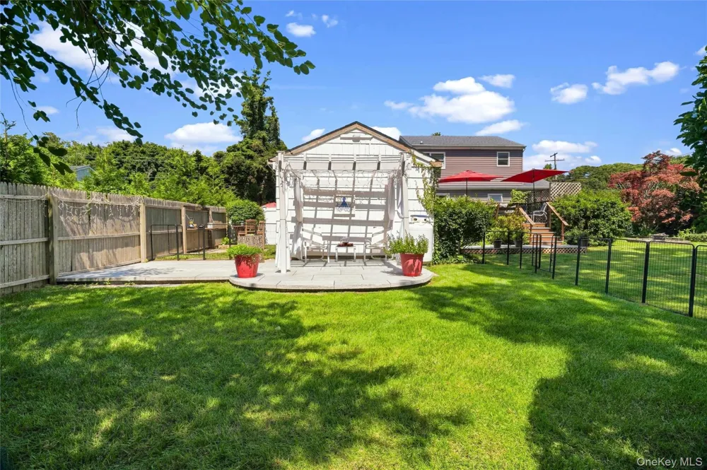 70 Fanning Avenue Hampton Bays, NY 11946