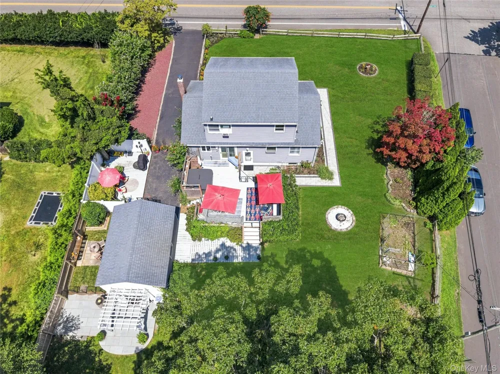 70 Fanning Avenue Hampton Bays, NY 11946