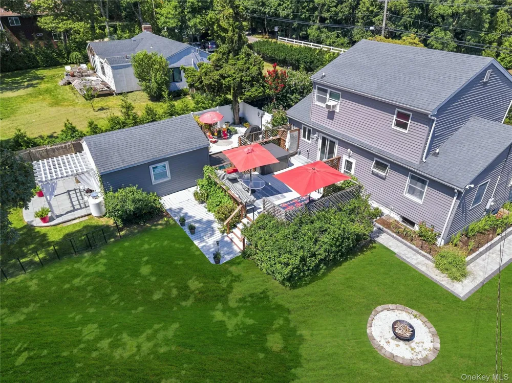 70 Fanning Avenue Hampton Bays, NY 11946