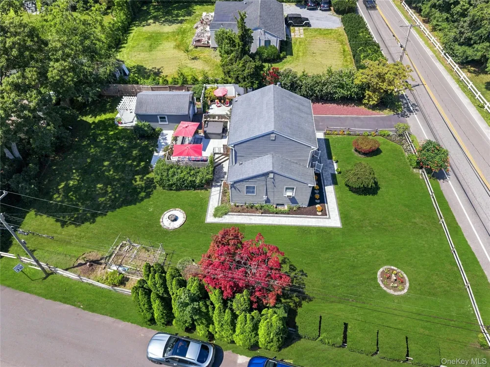 70 Fanning Avenue Hampton Bays, NY 11946