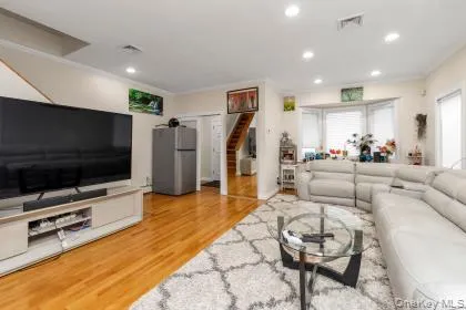 14 4th Street New Hyde Park, NY 11040