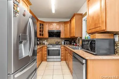 14 4th Street New Hyde Park, NY 11040