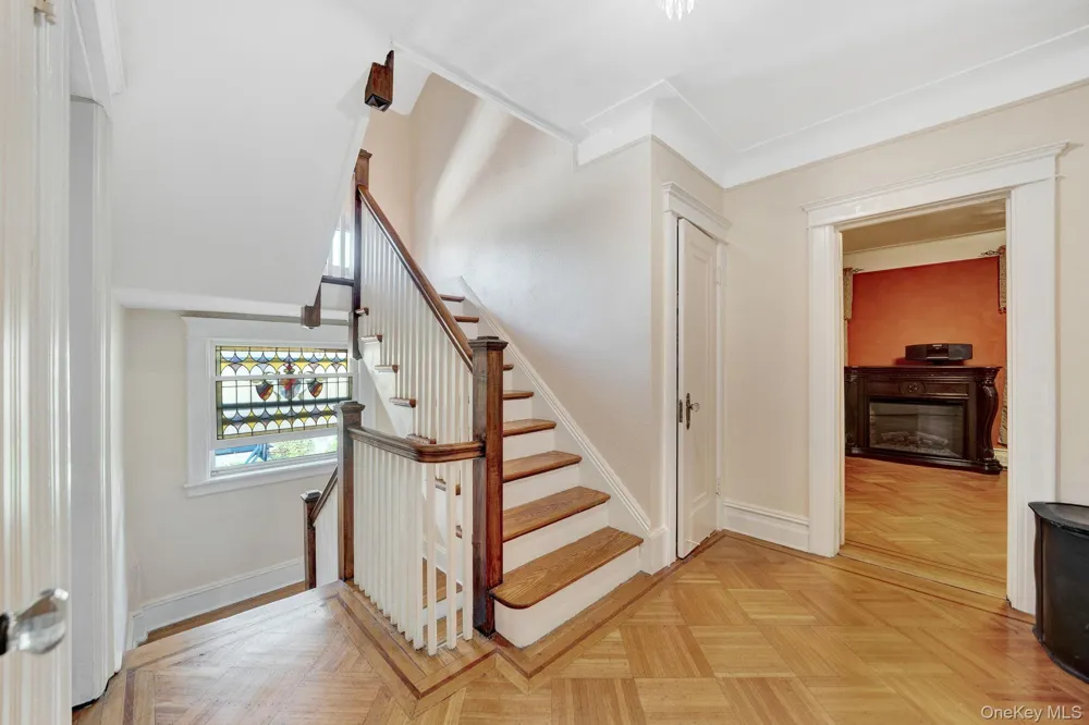 8833 195th Street Hollis, NY 11423
